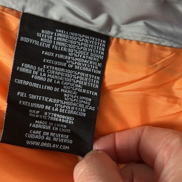 OROLAY, Women's Puffer Jacket/ Thickened Down Jacket, Size Medium - Picture 9 of 12